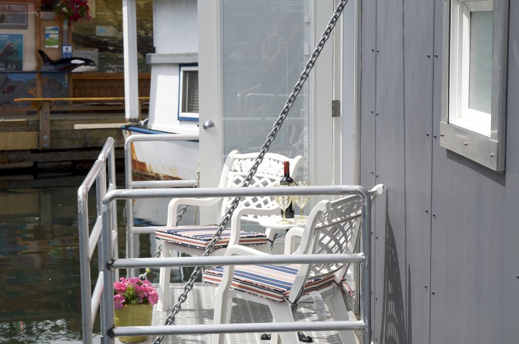 A Float Home B&B In Fisherman'S Wharf Victoria Exteriér fotografie